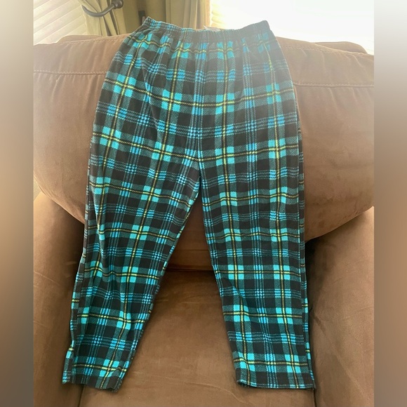 Just in time for winter ❄️ pj pants! - Picture 1 of 4